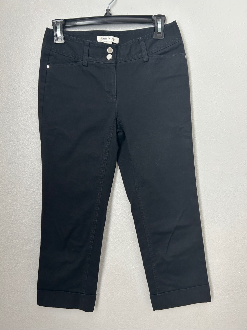 Beautiful WHBM Ankle Jeans